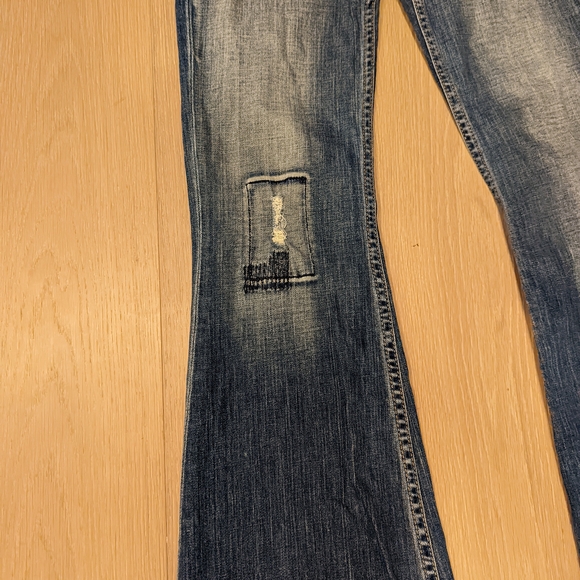 Women's Low Rise Flare Blue Jeans - Picture 10 of 10